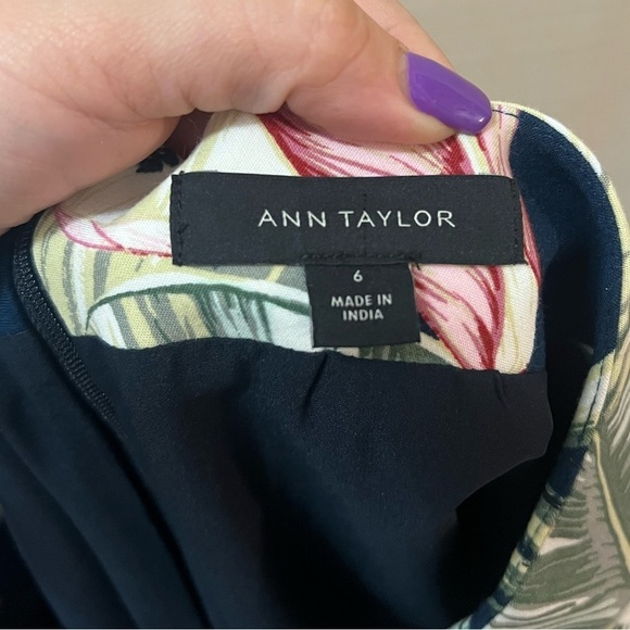 ⚫️ BOGO Ann Taylor tropical summer side slit skirt size 6 - Picture 9 of 9